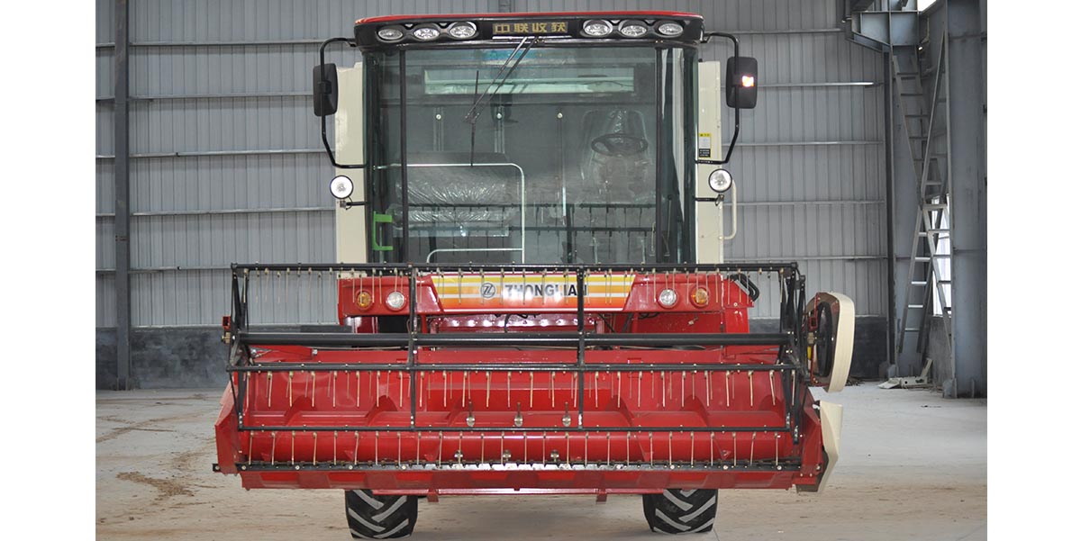 中聯收獲新疆4LZ-8A 自走輪式谷物聯合收割機